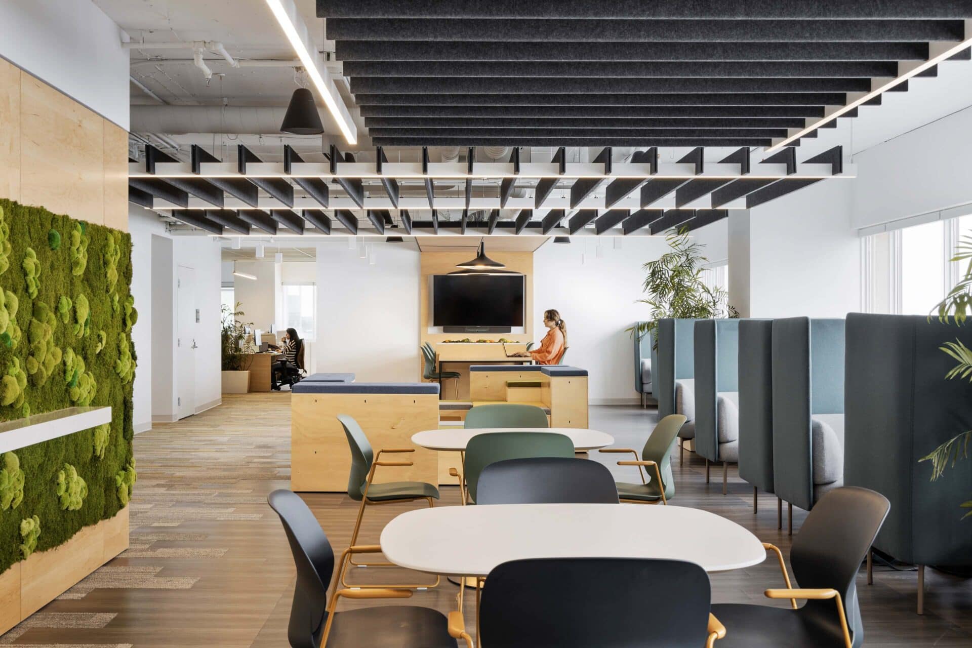 Collaboration space lighting at Federation of Canadian Municipalities (FCM), Ottawa